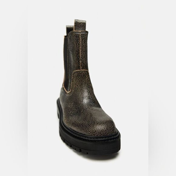 ZARA FLAT LEATHER ANKLE BOOTS VINTAGE LOOK CRACKED - Picture 8 of 13